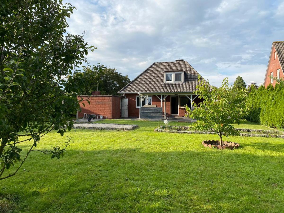 Ferienhaus Sieglinde Mit Deichblick Emden Esterno foto