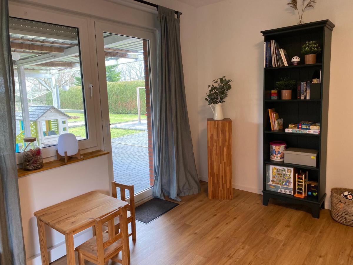 Ferienhaus Sieglinde Mit Deichblick Emden Esterno foto