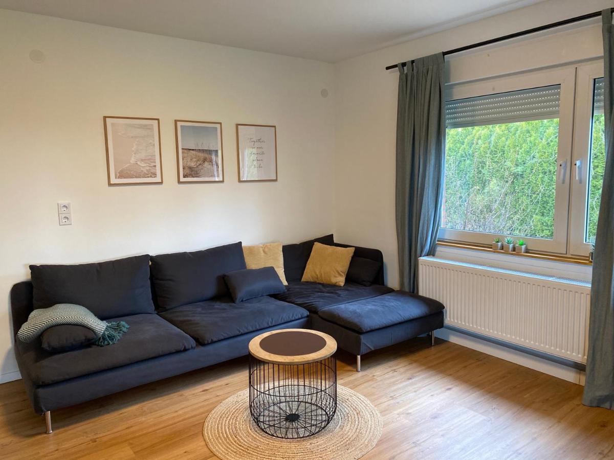 Ferienhaus Sieglinde Mit Deichblick Emden Esterno foto